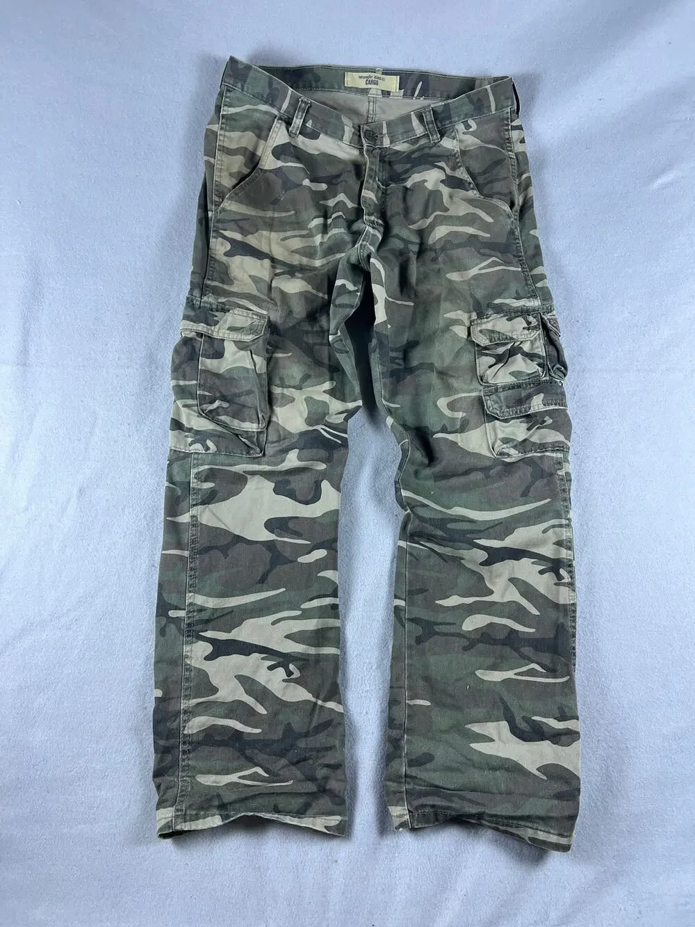 Wrangler Cargo Pants Mens 35x30 Green Camo Relaxed Fit Utility Workwear Outdoor